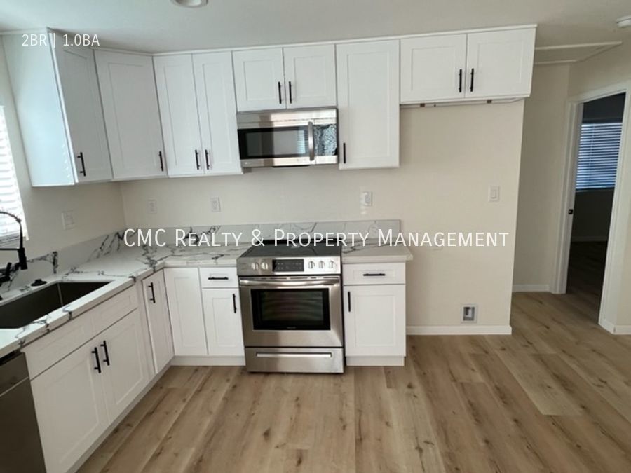 4419 N Bellflower Blvd, Unit 4419 B in Long Beach, CA - Building Photo