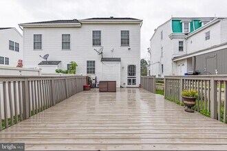 321 Fountain St in Philadelphia, PA - Building Photo - Building Photo