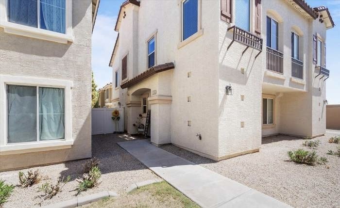 9233 E Neville Ave in Mesa, AZ - Building Photo