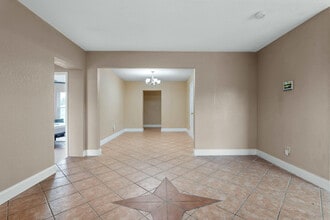 333 Amador Cir in Orlando, FL - Building Photo - Building Photo