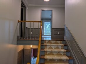 2 Newell Ct in Menands, NY - Building Photo - Building Photo