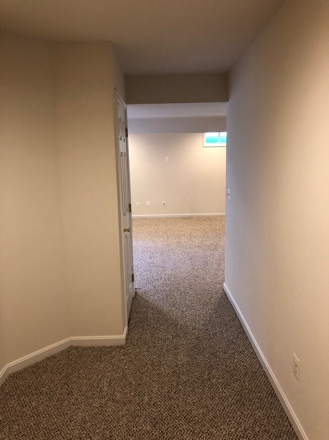 10623 Red Wine Ct in Manassas, VA - Building Photo - Building Photo