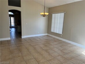 5705 Cliff Point in Las Vegas, NV - Building Photo - Building Photo