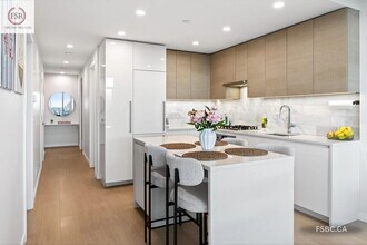 2186 Gilmore Av in Burnaby, BC - Building Photo - Building Photo