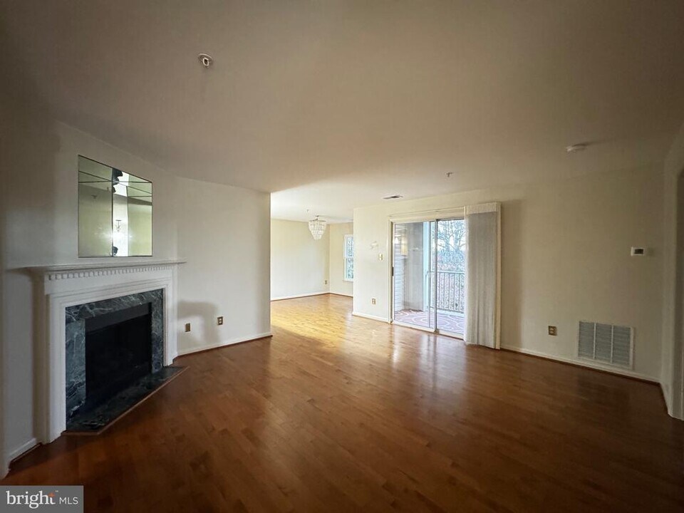 9141 Gracious End Ct in Columbia, MD - Building Photo