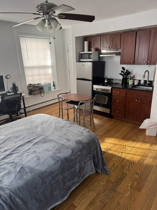 24 Joy St in Boston, MA - Building Photo - Building Photo