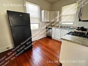 54 E Mitchell Ave in Cincinnati, OH - Building Photo - Building Photo
