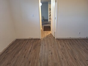 5300 E Cherry Creek South Dr, Unit 213 in Denver, CO - Building Photo - Building Photo