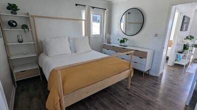 2152 Oliver Ave in San Diego, CA - Building Photo - Building Photo