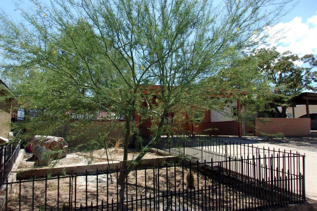 483 S 3rd St in Sierra Vista, AZ - Building Photo