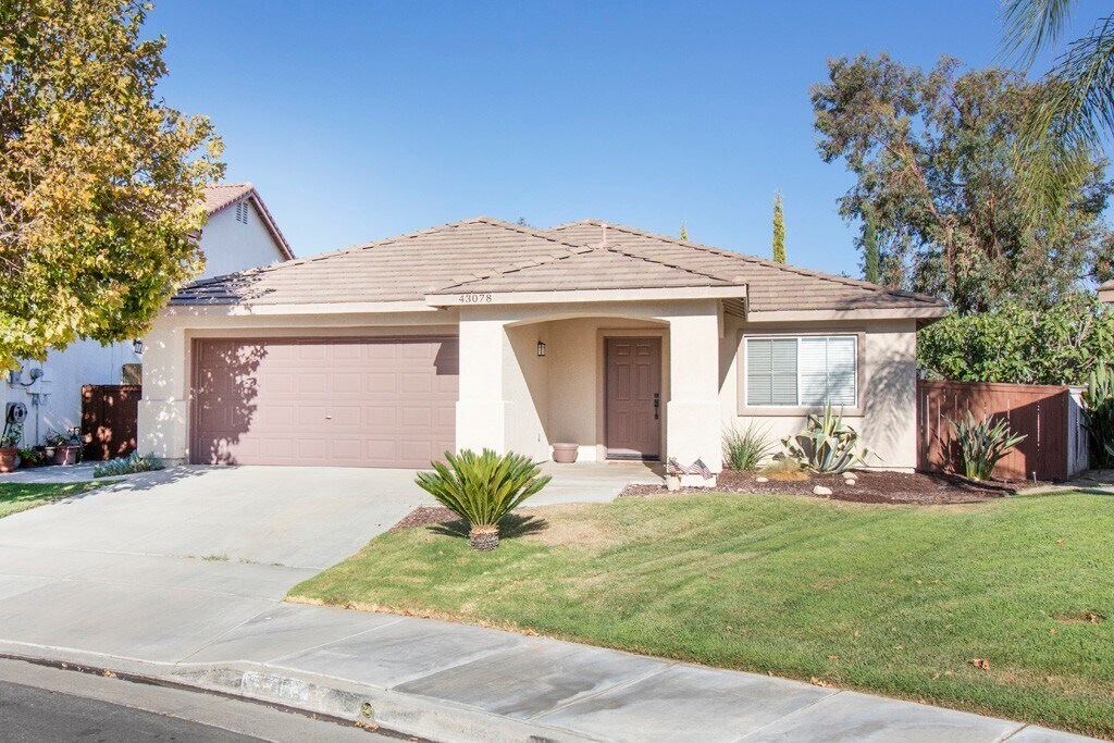 43078 Via Jumilla in Temecula, CA - Building Photo