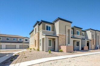 984 Gearus Pl in Henderson, NV - Building Photo - Building Photo