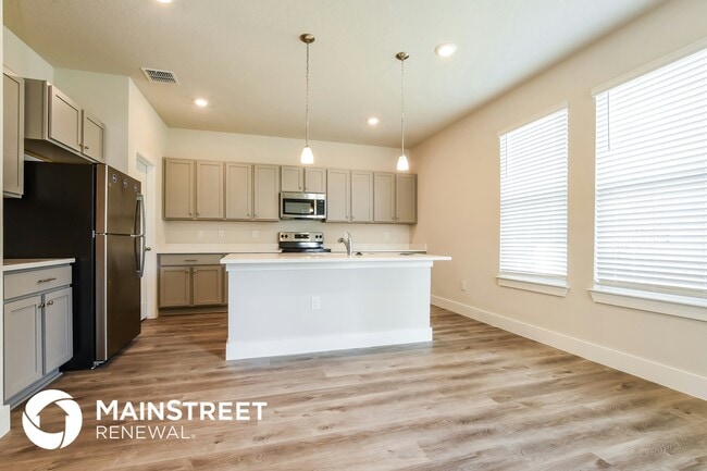 333 Whiteheart Dr in DeLand, FL - Building Photo - Building Photo