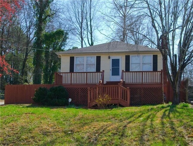 property at 1398 Woodmont Ln NW