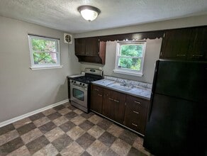 3351 Portola Ave in Pittsburgh, PA - Building Photo - Building Photo