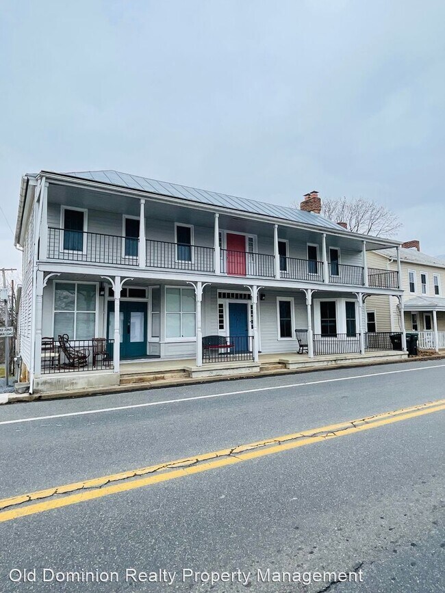 445 S Main St photo'