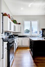 120 Shadrach St in San Antonio, TX - Building Photo - Building Photo