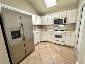 2213 Margalene Way in Austin, TX - Building Photo - Building Photo