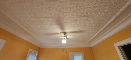 170 S Main St in Waterbury, VT - Foto de edificio - Building Photo