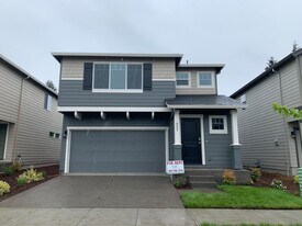 557 NE 138th Pl in Vancouver, WA - Building Photo