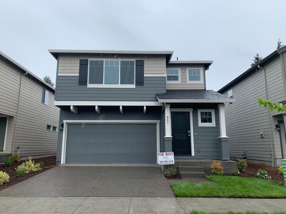 557 NE 138th Pl in Vancouver, WA - Building Photo