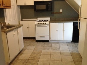 31-33 Harvard St in Brockton, MA - Foto de edificio - Interior Photo