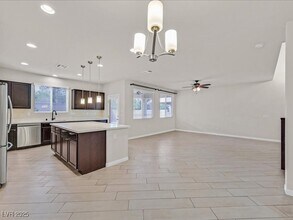 719 Orchard Course Dr in Las Vegas, NV - Building Photo - Building Photo
