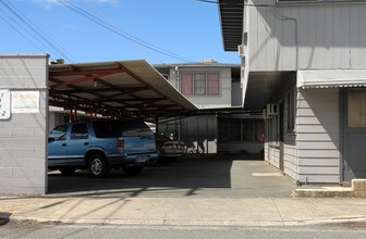 2009 Waiola St in Honolulu, HI - Building Photo - Building Photo