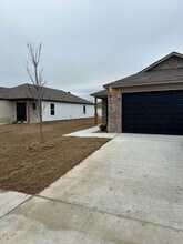 8213 Eastwood Creek Dr in North Little Rock, AR - Building Photo - Building Photo