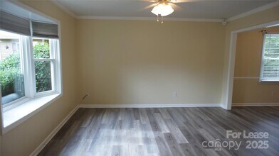8306 Summerglen Cir in Charlotte, NC - Building Photo - Building Photo