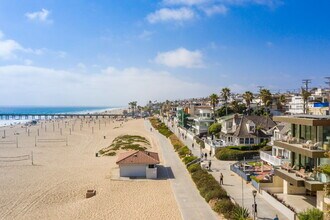 716 The Strand in Manhattan Beach, CA - Foto de edificio - Building Photo