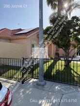 200 Justin Ct in Shafter, CA - Foto de edificio - Building Photo