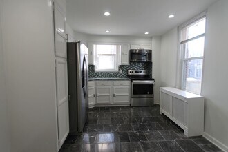 124 W Pomona St in Philadelphia, PA - Building Photo - Building Photo