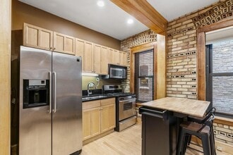 11 S 12th St in Minneapolis, MN - Building Photo - Building Photo
