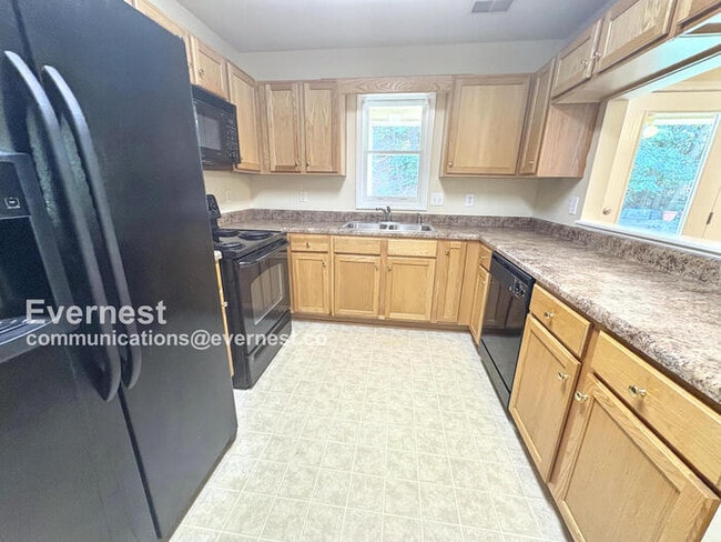 5229 Falling Creek Ln in Birmingham, AL - Building Photo - Building Photo