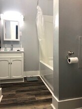 329 Belgrade Ave, Unit 1 in North Mankato, MN - Building Photo - Building Photo