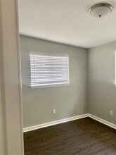 400 Swanee Dr in Austin, TX - Building Photo - Building Photo