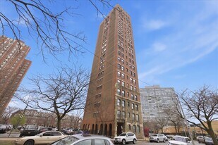 4940 S East End Ave in Chicago, IL - Building Photo