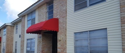 Willow Creek MS in Pascagoula, MS - Building Photo - Building Photo