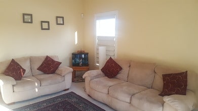 73 Rockrose Dr in East Greenbush, NY - Building Photo - Building Photo