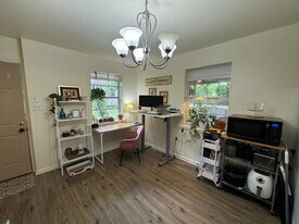 1808 Dewrell Sq in Pensacola, FL - Building Photo