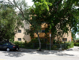 731 NW 17th St Apartments