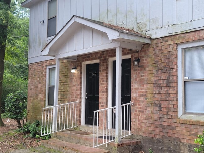 property at 151 Chalet North CT
