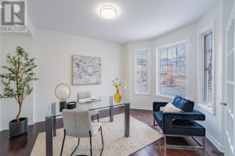 113 Lily Pond St in Ottawa, ON - Building Photo - Building Photo