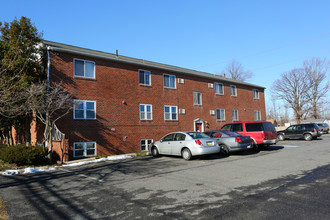 Donna Jonnell Court in Chester, PA - Building Photo - Building Photo