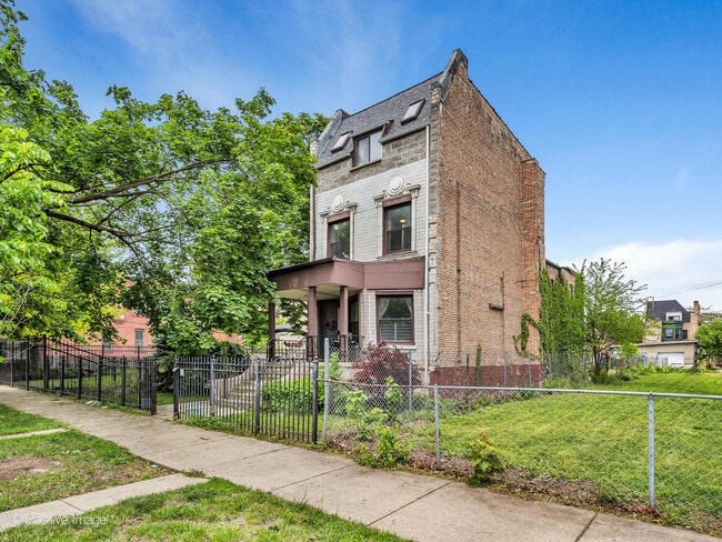 3524 W Adams St in Chicago, IL - Building Photo - Building Photo