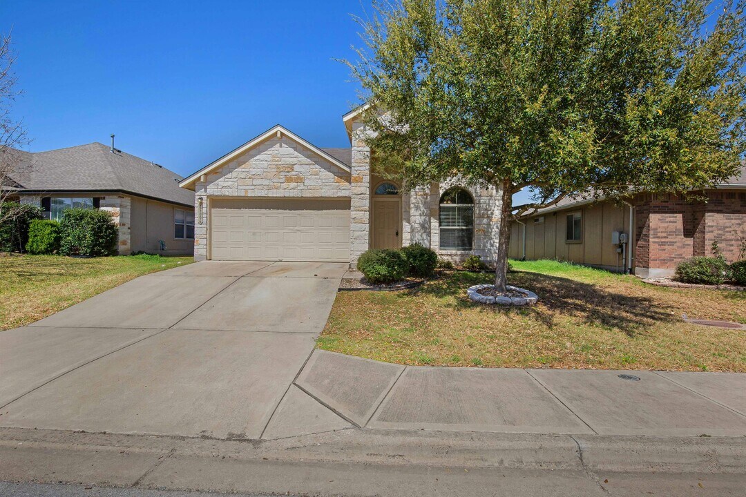 15006 Parrish Ln in Austin, TX - Building Photo