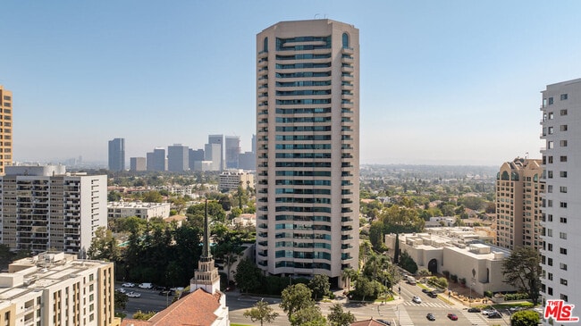 property at 10490 Wilshire Blvd
