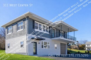 311 W Center St in Elysburg, PA - Building Photo