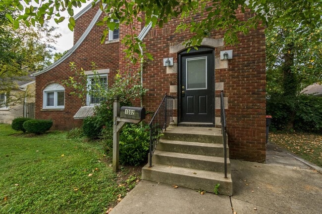 1302 E Hunter Ave in Bloomington, IN - Building Photo - Building Photo